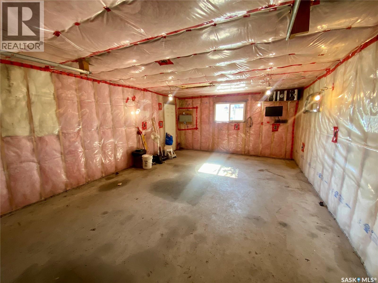 505 2nd Street, Estevan, Saskatchewan  S4A 0K6 - Photo 36 - SK019453