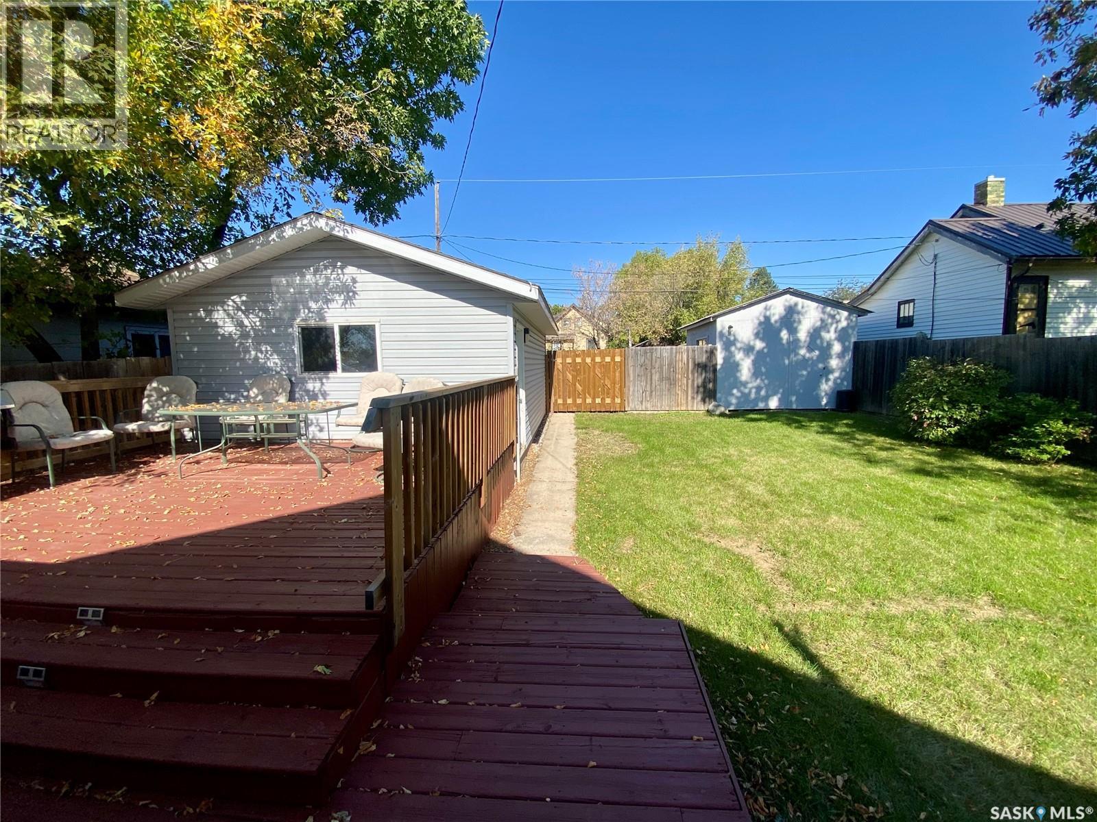 505 2nd Street, Estevan, Saskatchewan  S4A 0K6 - Photo 30 - SK019453