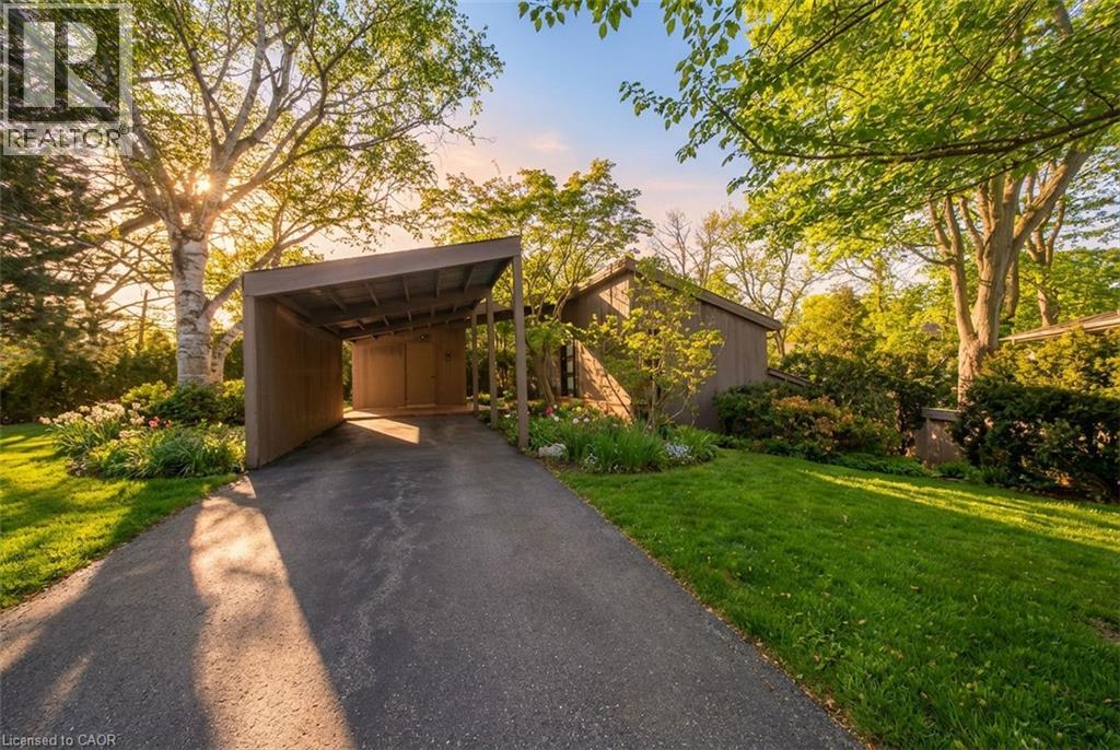 950 GLEN ACRES Court, Burlington, Ontario