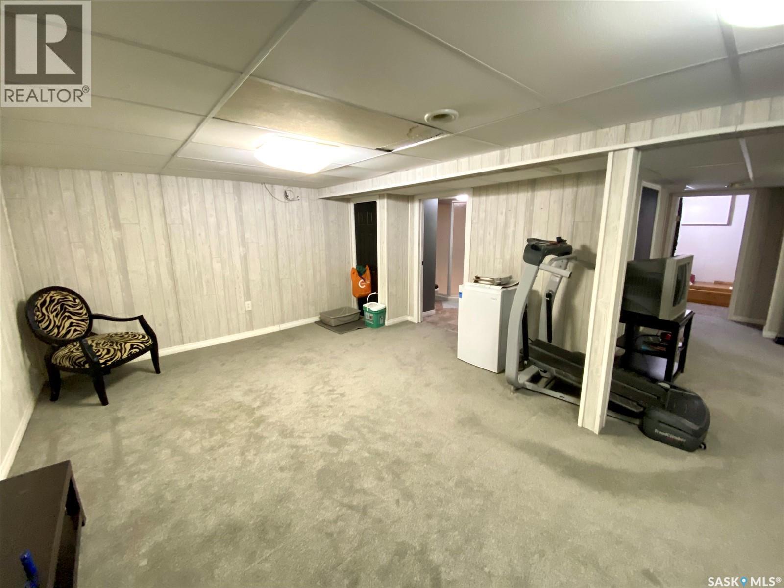 204 4th Street E, Carnduff, Saskatchewan  S0C 0S0 - Photo 13 - SK020886