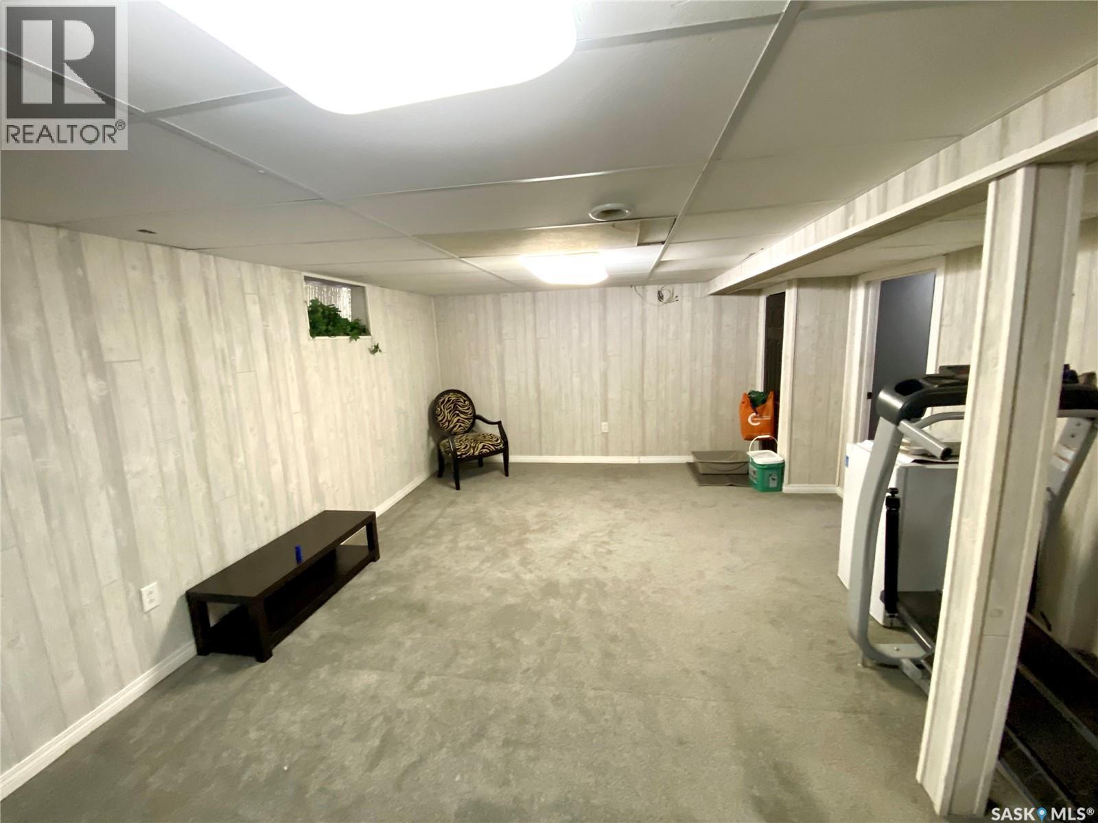 204 4th Street E, Carnduff, Saskatchewan  S0C 0S0 - Photo 12 - SK020886