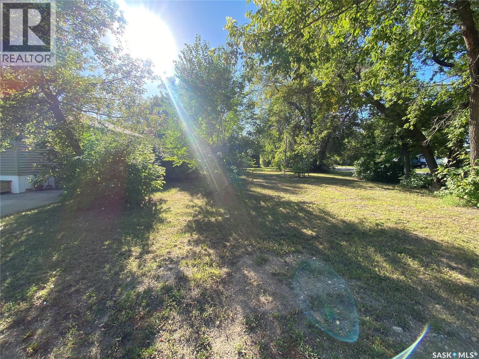 204 4th Street E, Carnduff, Saskatchewan  S0C 0S0 - Photo 29 - SK020886