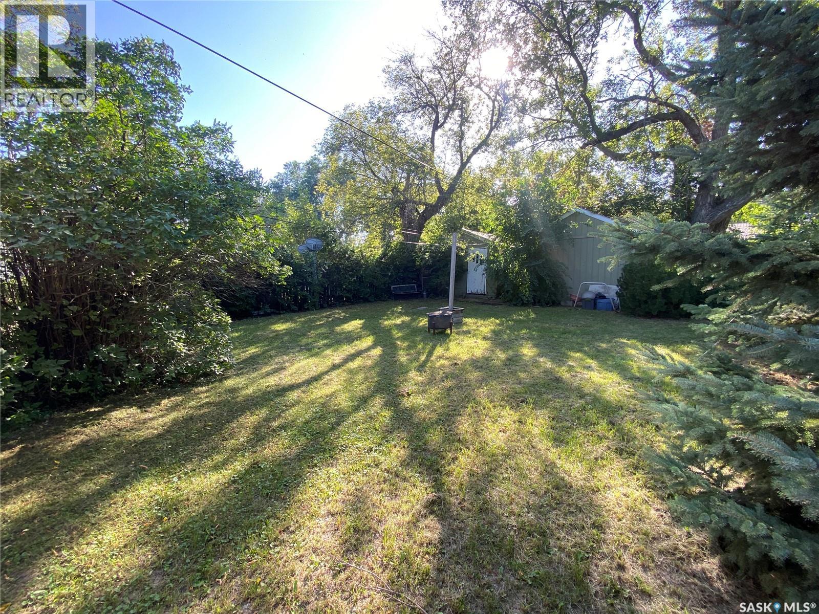 204 4th Street E, Carnduff, Saskatchewan  S0C 0S0 - Photo 25 - SK020886