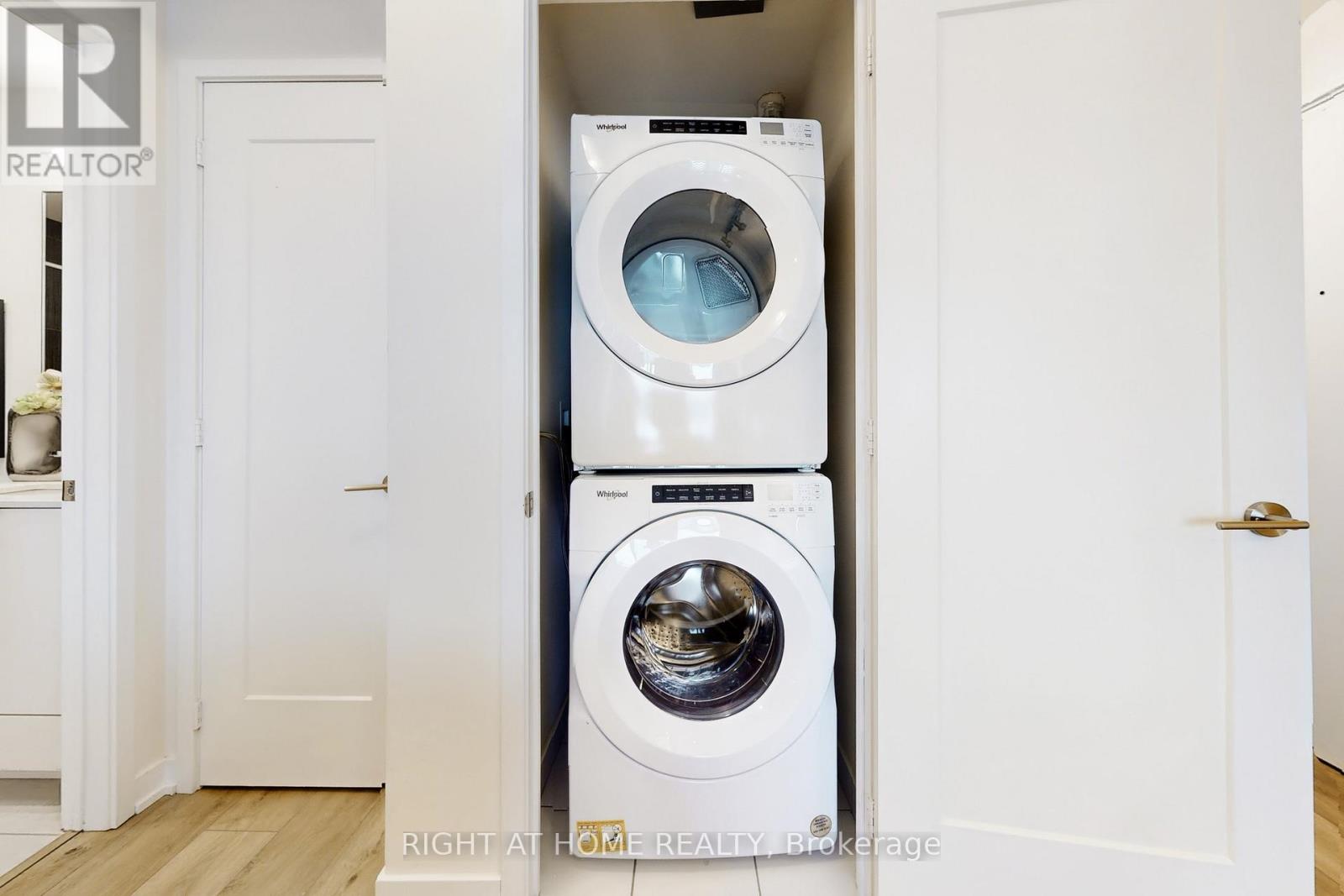 1710 - 28 Freeland Street, Toronto (Waterfront Communities), Ontario  M5E 0E3 - Photo 24 - C12764976