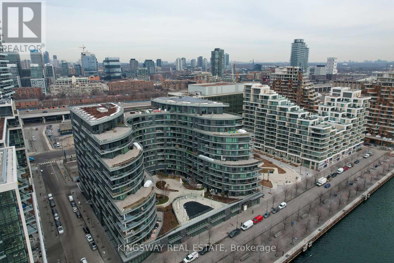 Ph33 - 1 Edgewater Drive, Toronto, Ontario  M5A 0L1 - Photo 2 - C12765004