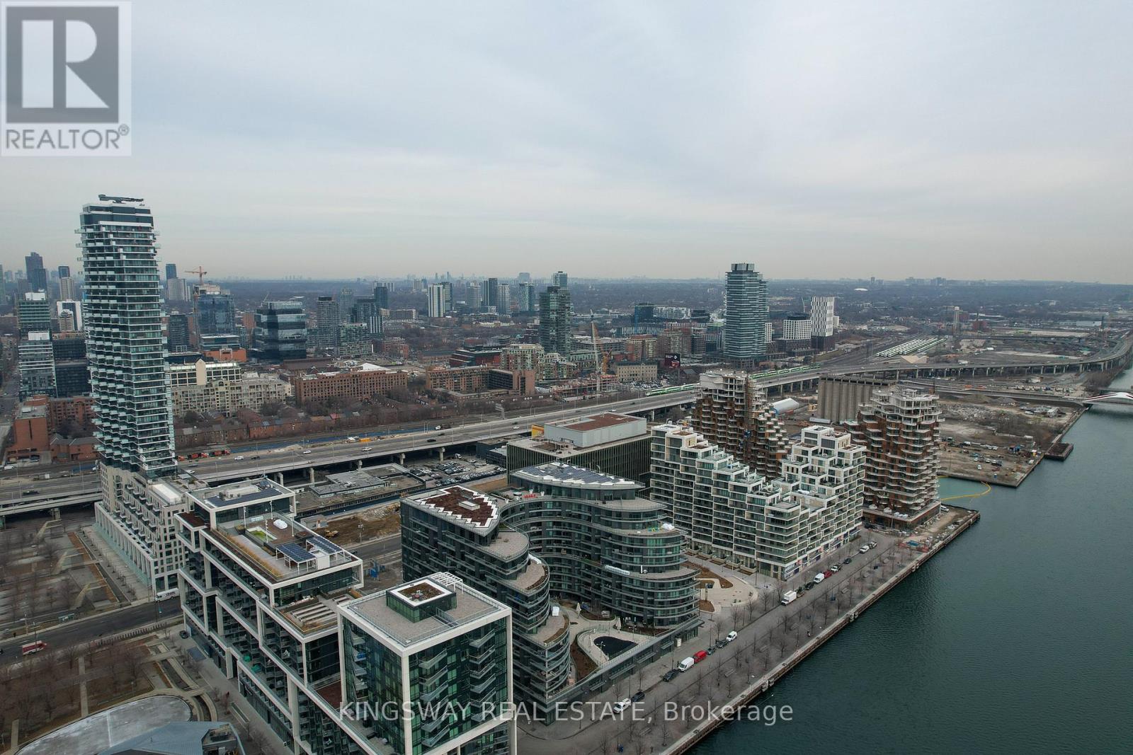 Ph33 - 1 Edgewater Drive, Toronto, Ontario  M5A 0L1 - Photo 46 - C12765004