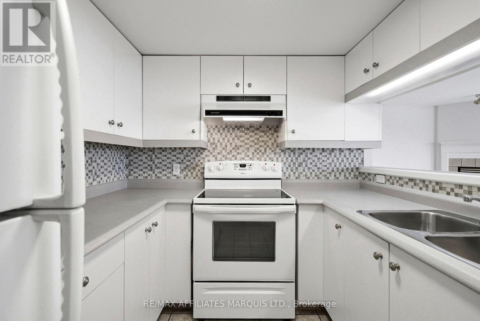 304 - 301 Water Street W, Cornwall, Ontario  K6J 1A5 - Photo 12 - X12764992