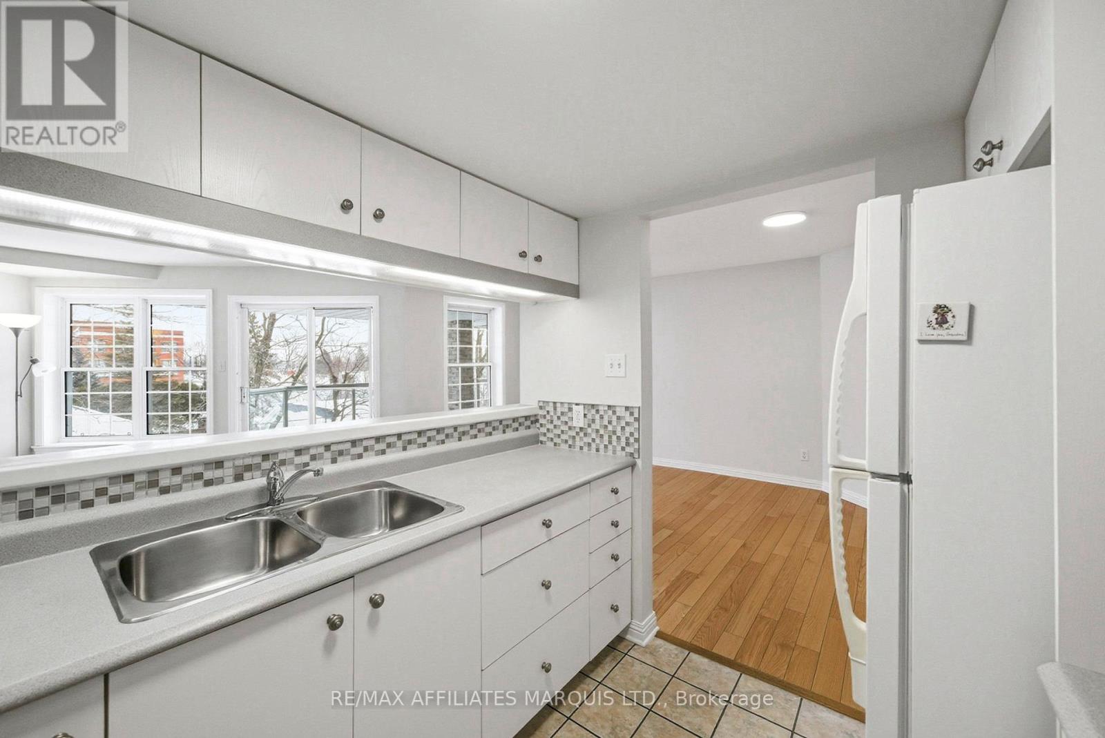 304 - 301 Water Street W, Cornwall, Ontario  K6J 1A5 - Photo 13 - X12764992