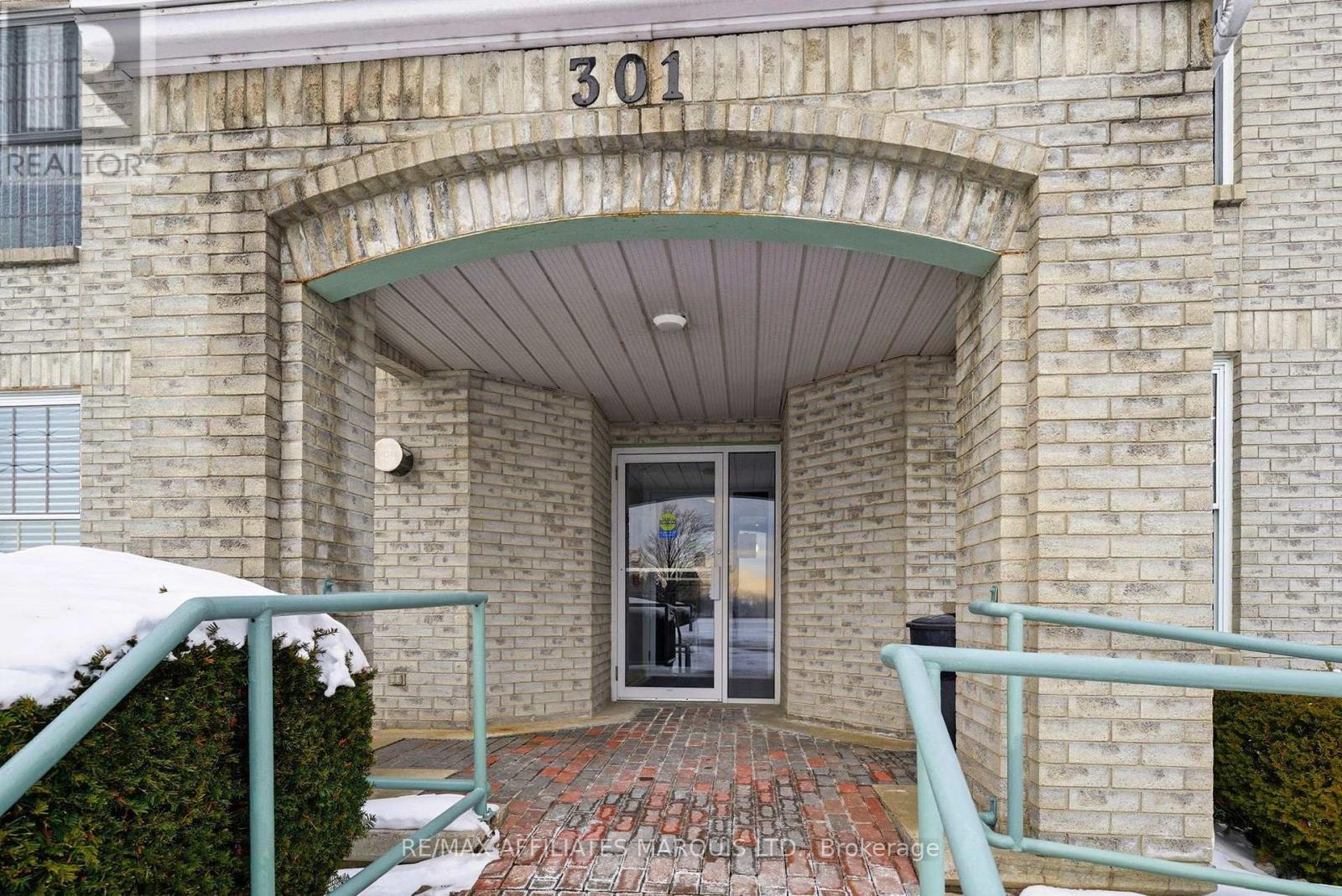 304 - 301 Water Street W, Cornwall, Ontario  K6J 1A5 - Photo 3 - X12764992