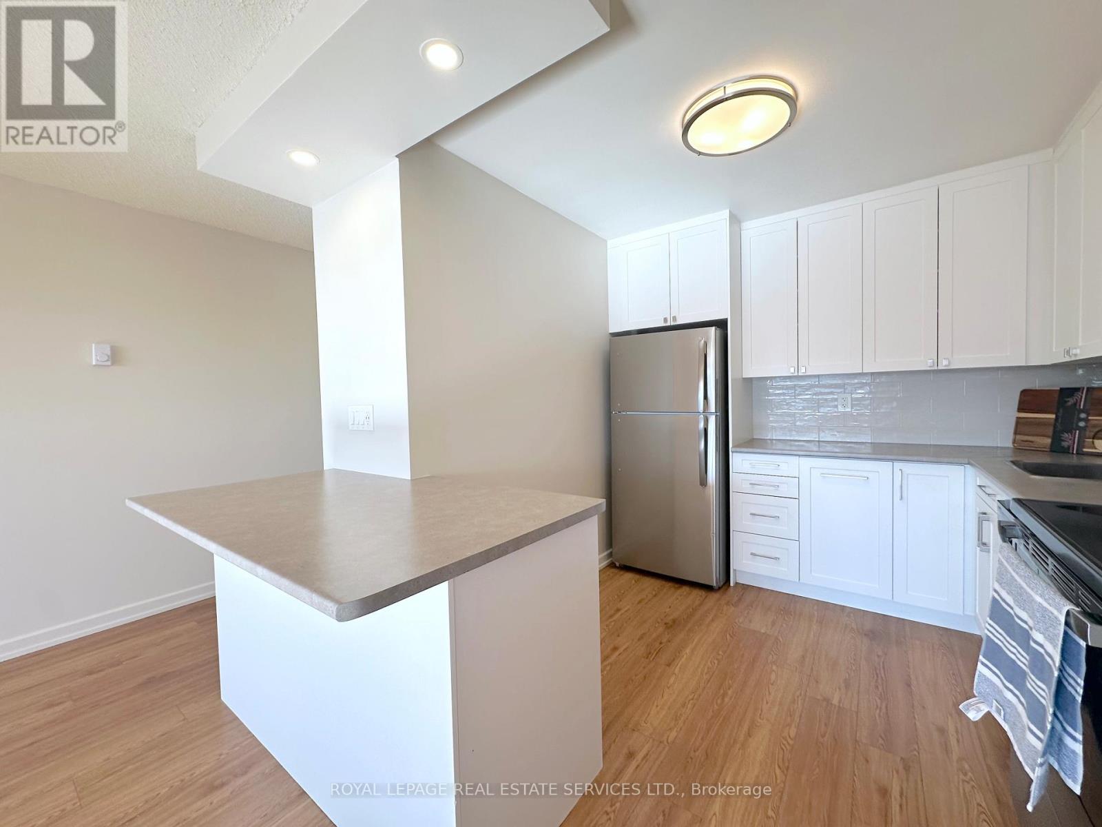 1423 - 30 Denton Avenue, Toronto (Oakridge), Ontario  M1L 4P2 - Photo 6 - E12764984