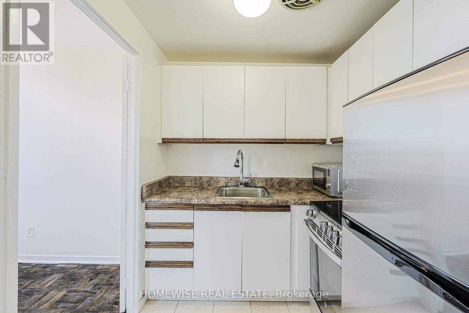 615 - 485 Kingston Road, Toronto (The Beaches), Ontario  M4L 1V6 - Photo 6 - E12765040