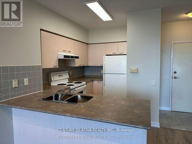 915 - 51 Times Avenue, Markham (Commerce Valley), Ontario  L3T 7X7 - Photo 7 - N12765024