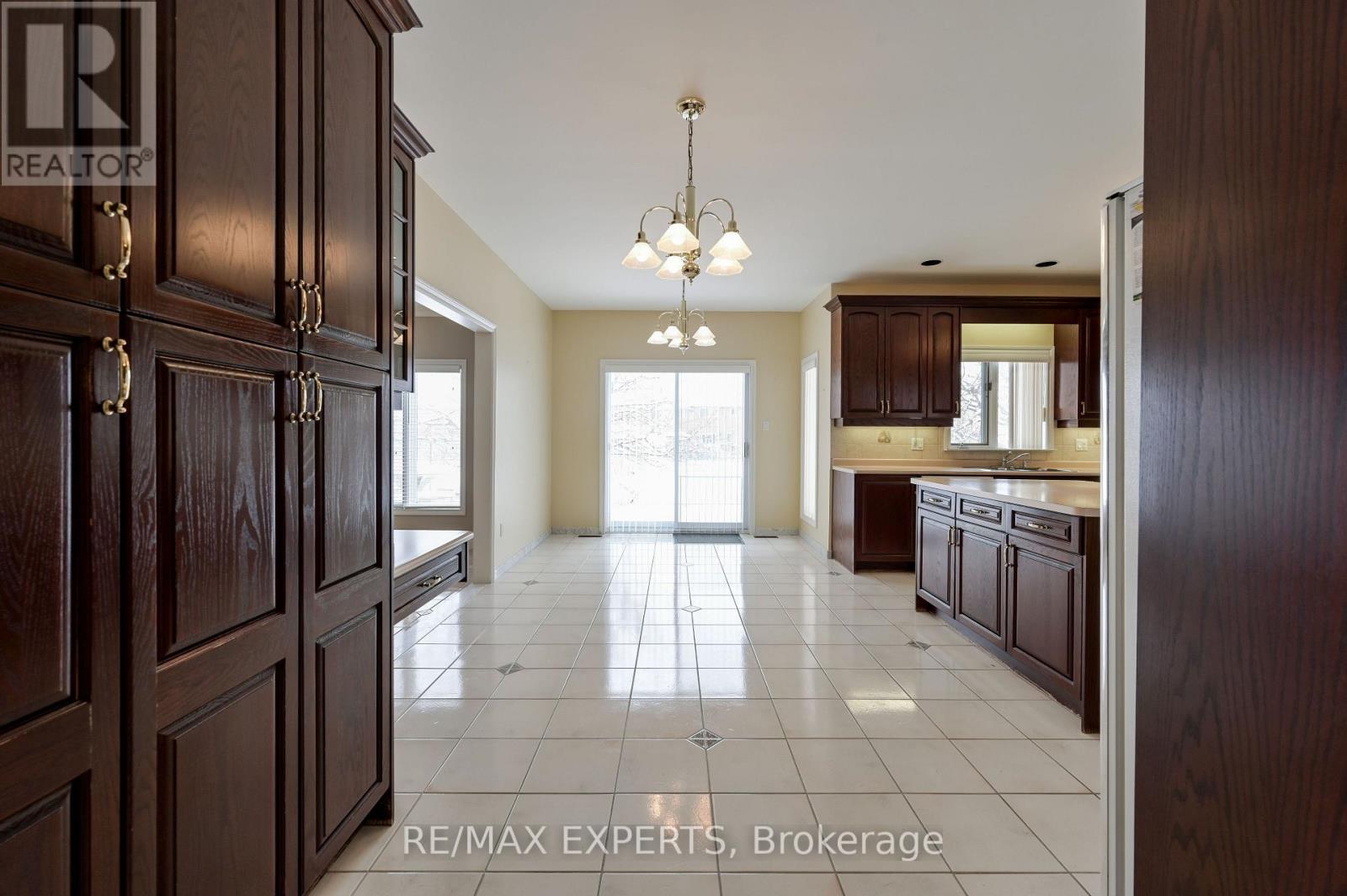 13668 Emil Kolb Parkway, Caledon (Bolton West), Ontario  L7E 2L4 - Photo 19 - W12764990