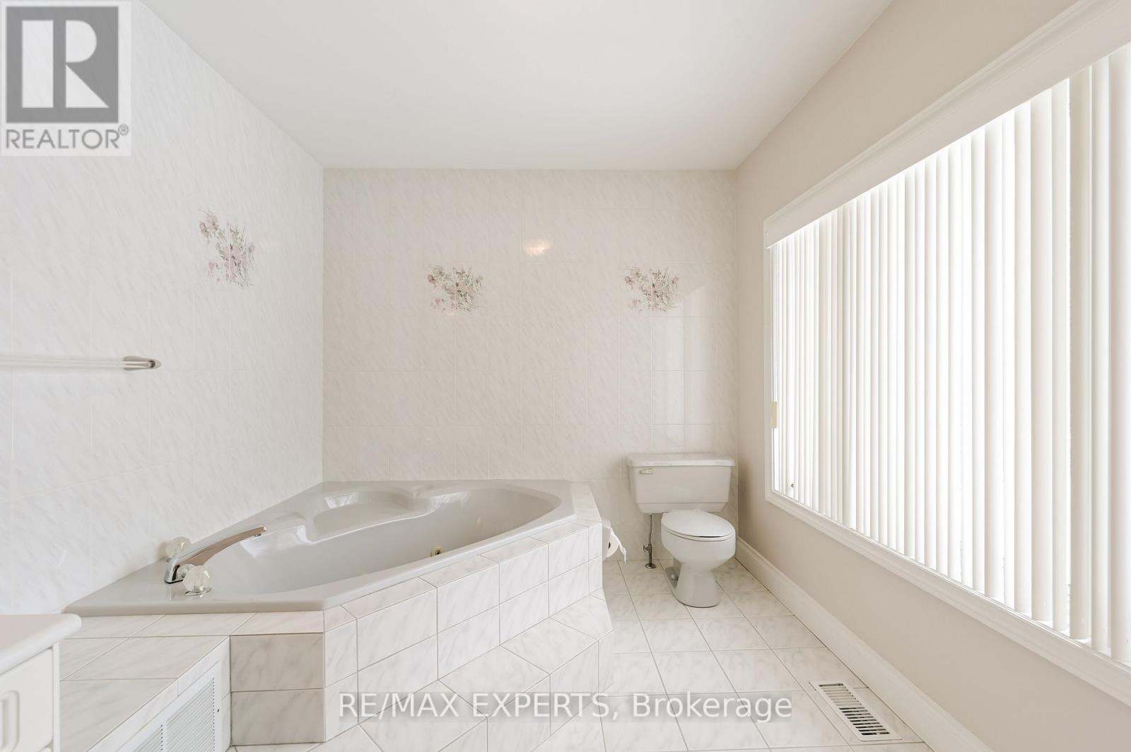 13668 Emil Kolb Parkway, Caledon (Bolton West), Ontario  L7E 2L4 - Photo 36 - W12764990