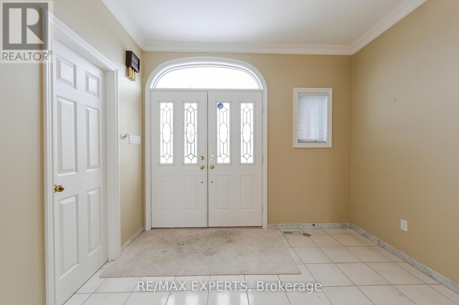 13668 Emil Kolb Parkway, Caledon (Bolton West), Ontario  L7E 2L4 - Photo 4 - W12764990