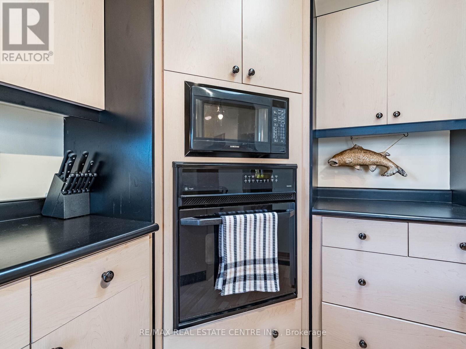 64 Eaglewood Boulevard, Mississauga (Mineola), Ontario  L5G 1V4 - Photo 15 - W12765056