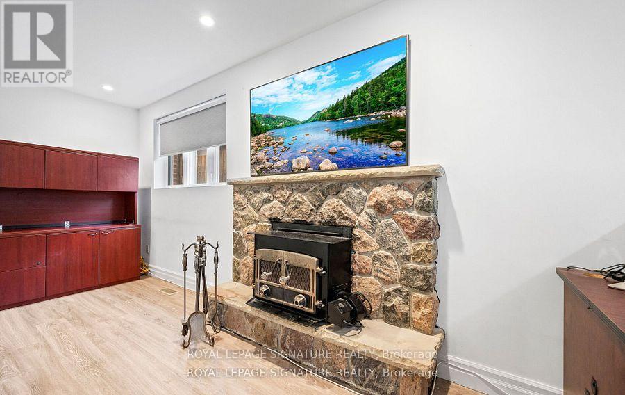 16 Kingsborough Crescent, Toronto (Willowridge-Martingrove-Richview), Ontario  M9R 2T9 - Photo 29 - W12765066