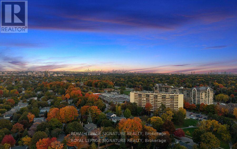 16 Kingsborough Crescent, Toronto (Willowridge-Martingrove-Richview), Ontario  M9R 2T9 - Photo 48 - W12765066