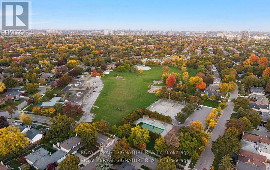 16 Kingsborough Crescent, Toronto (Willowridge-Martingrove-Richview), Ontario  M9R 2T9 - Photo 49 - W12765066