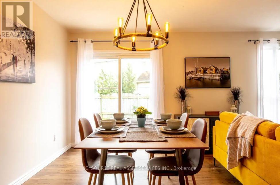 407 Rittenhouse Road, Kitchener, Ontario  N2E 3M4 - Photo 3 - X12764994