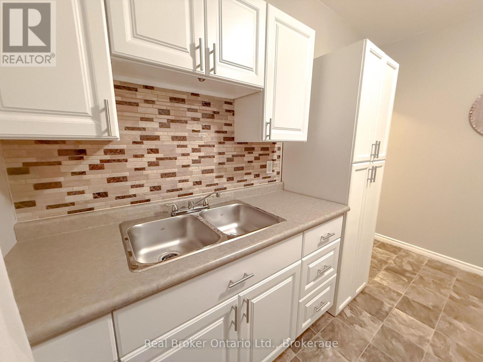 25 Drummond Street, Brantford, Ontario  N3S 5Z2 - Photo 13 - X12765124