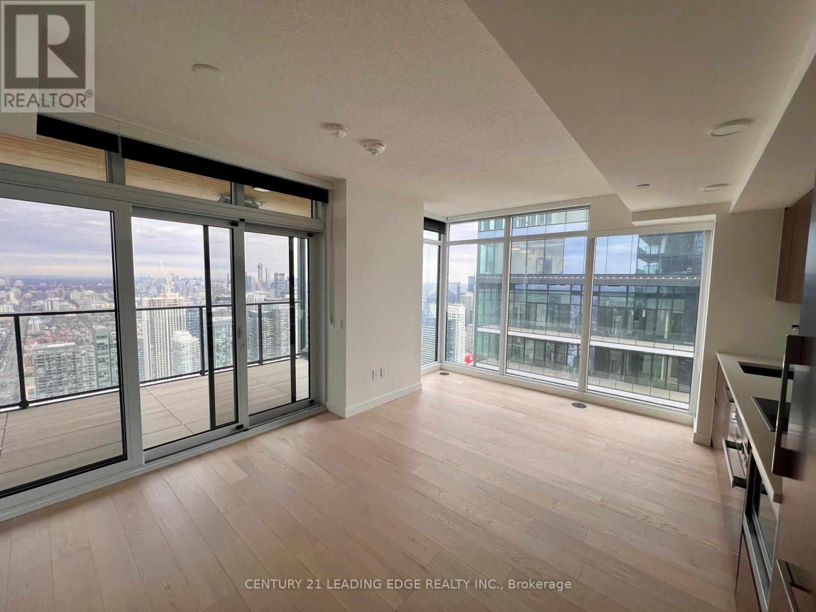 7103 - 3 Concord City Place Way, Toronto, Ontario  M5V 0X4 - Photo 2 - C12763566