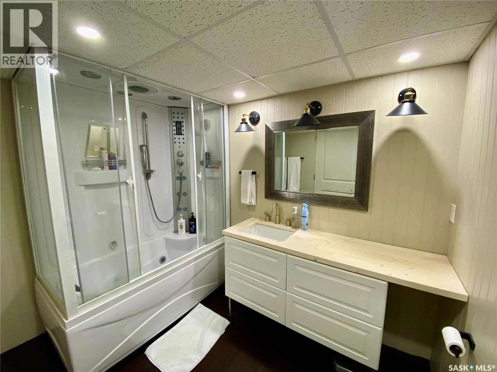 837 Prospect Avenue, Oxbow, Saskatchewan  S0C 2B0 - Photo 31 - SK013776