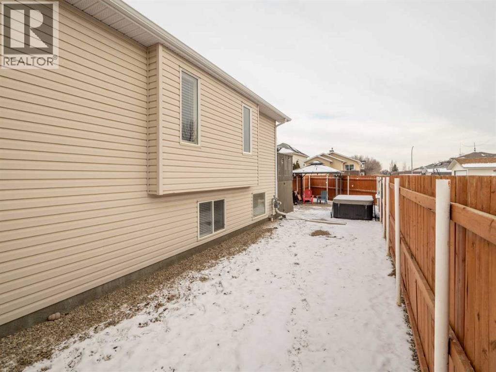 109 Peigan Court W, Lethbridge, Alberta  T1K 7N9 - Photo 37 - A2282036