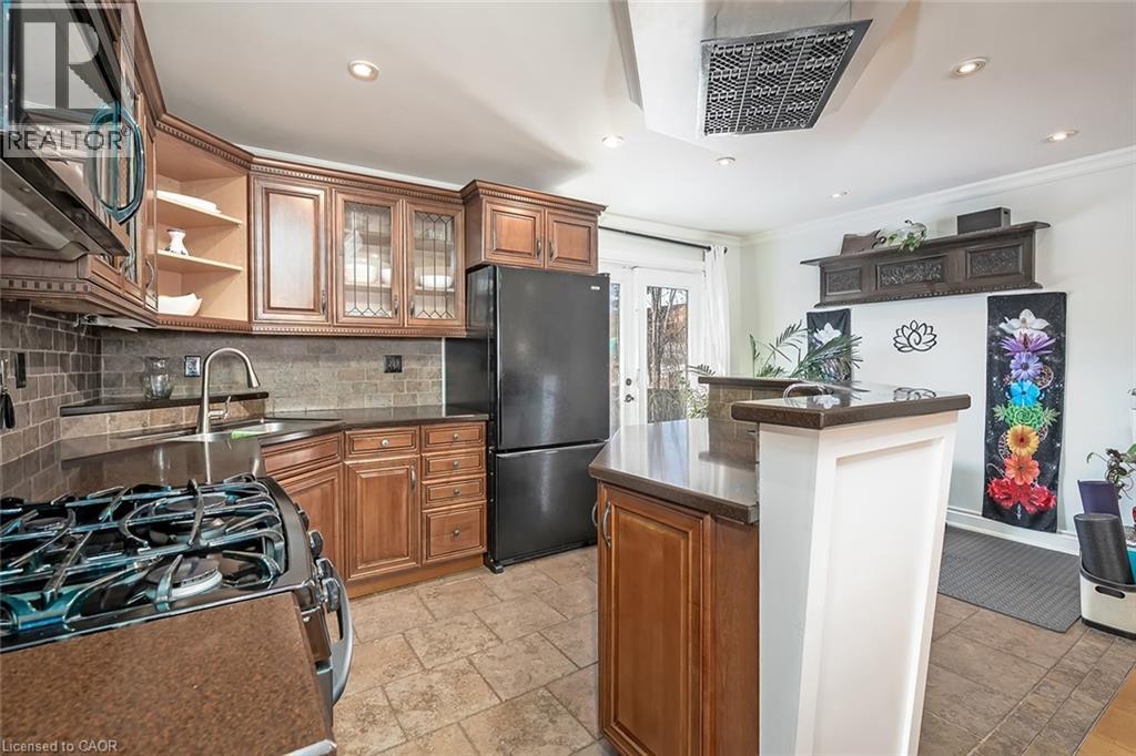 1175 Pinegrove Road, Oakville, Ontario  L6L 2W3 - Photo 16 - 40799549