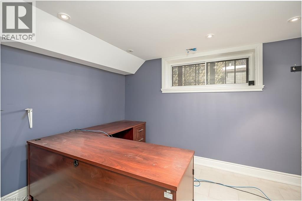 1175 Pinegrove Road, Oakville, Ontario  L6L 2W3 - Photo 38 - 40799549