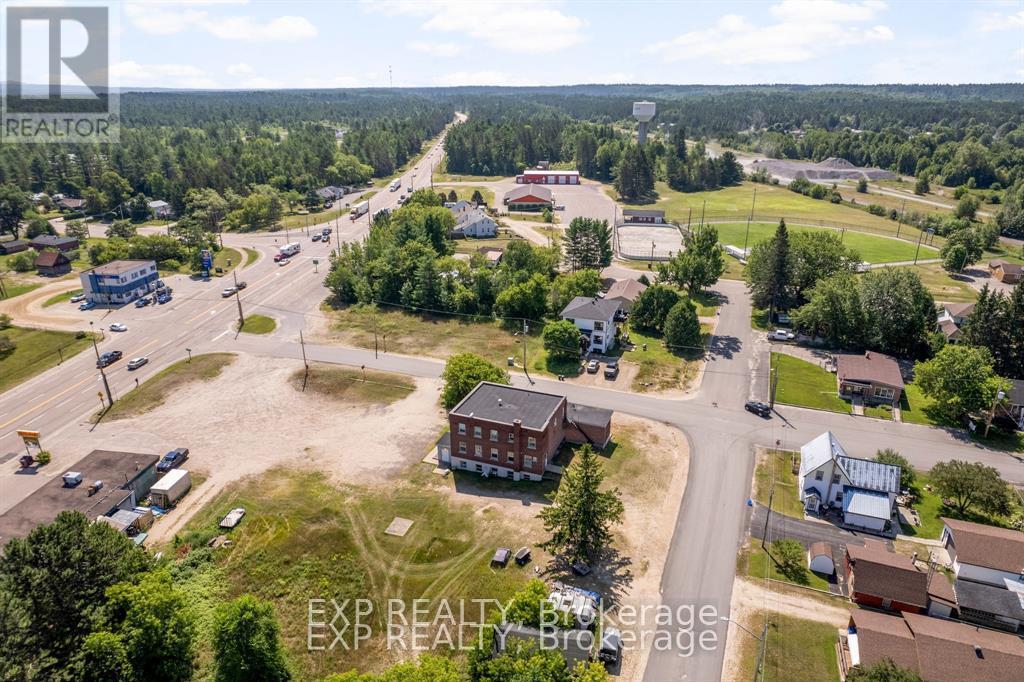 11 Albert Street, Laurentian Hills, Ontario  K0J 1J0 - Photo 29 - X12765070