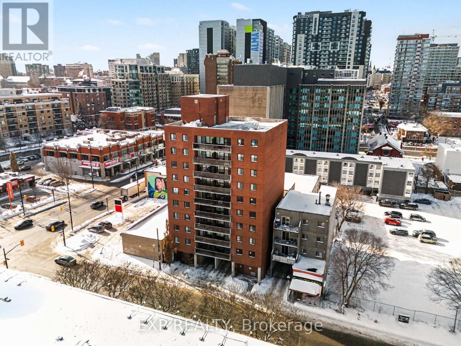 801 - 154 Nelson Street, Ottawa, Ontario  K1N 7R5 - Photo 2 - X12765082