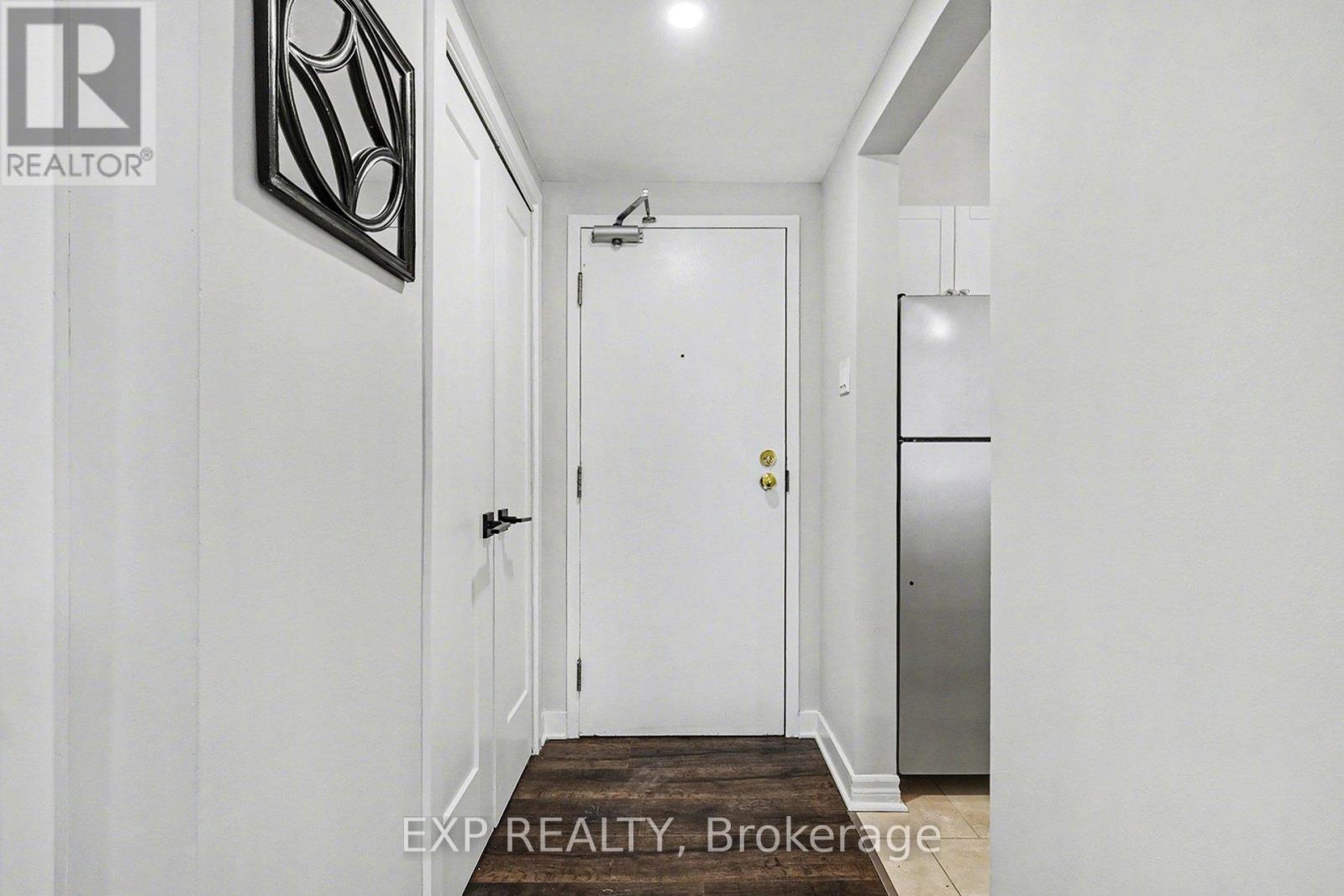 801 - 154 Nelson Street, Ottawa, Ontario  K1N 7R5 - Photo 5 - X12765082