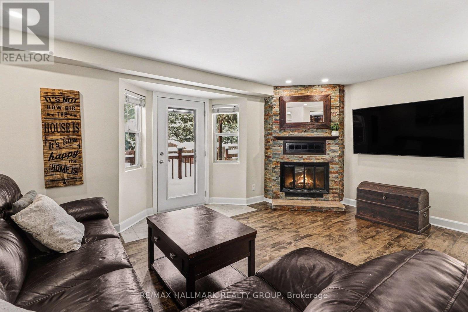 1876 Prestwick Drive, Ottawa, Ontario  K1E 2T4 - Photo 13 - X12765176