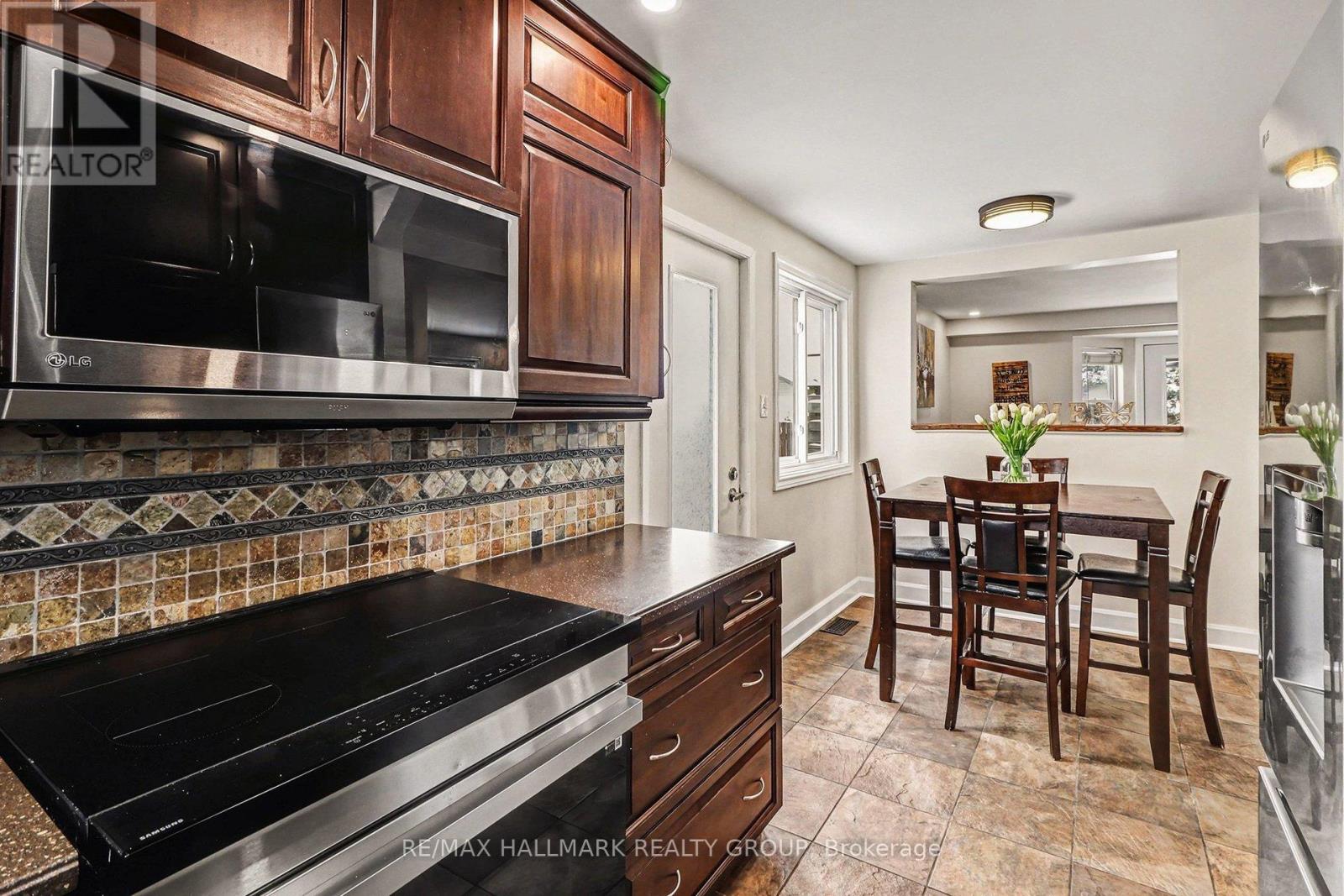 1876 Prestwick Drive, Ottawa, Ontario  K1E 2T4 - Photo 21 - X12765176