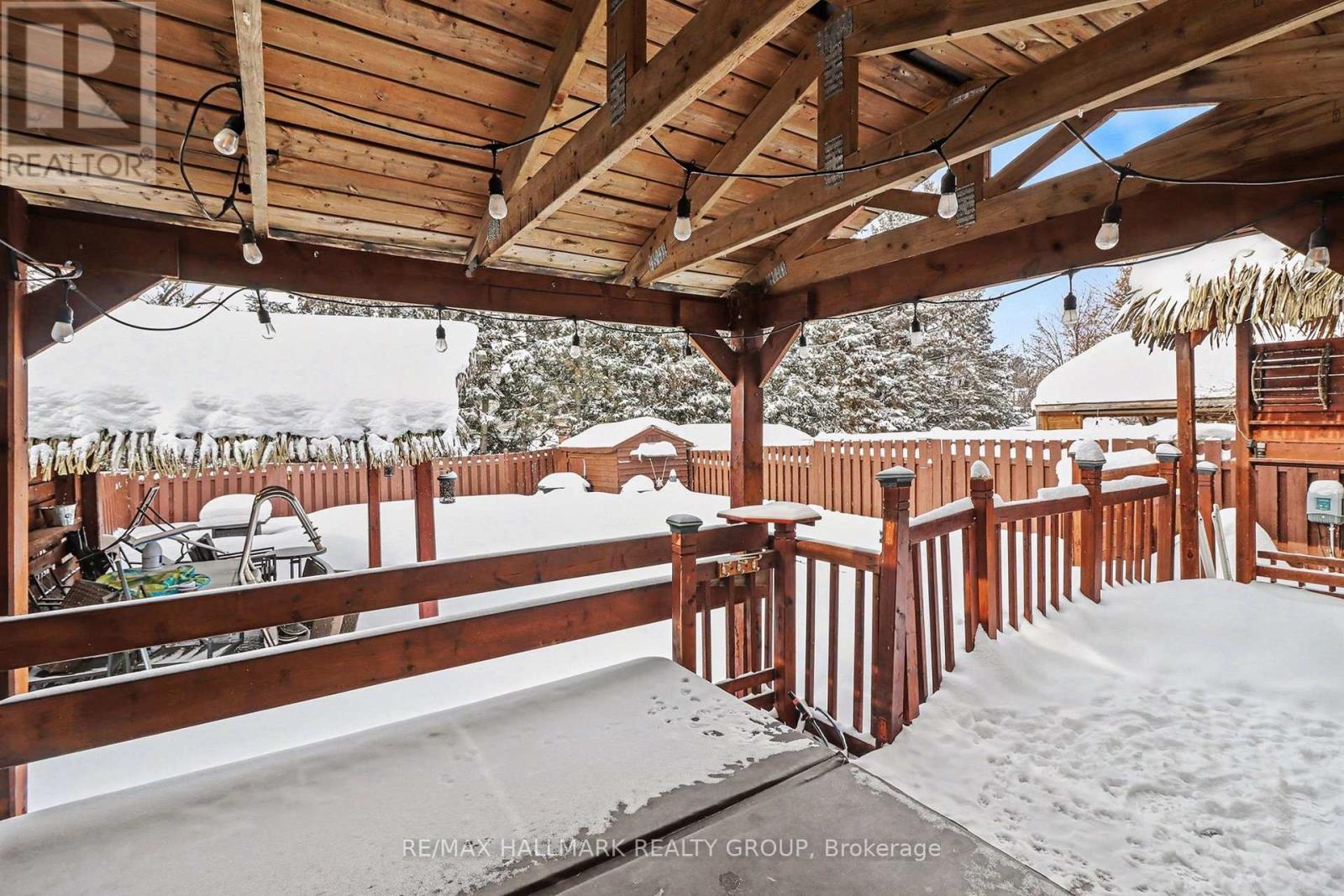 1876 Prestwick Drive, Ottawa, Ontario  K1E 2T4 - Photo 35 - X12765176