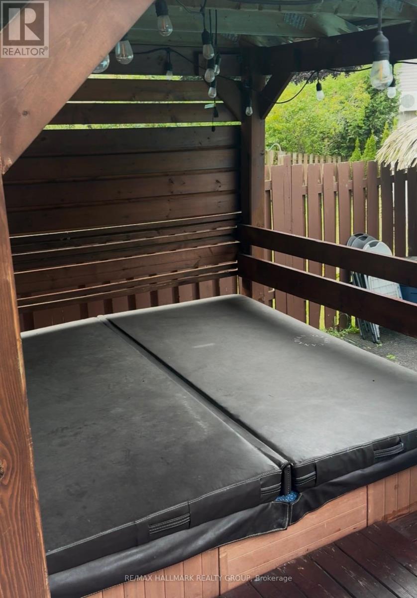 1876 Prestwick Drive, Ottawa, Ontario  K1E 2T4 - Photo 44 - X12765176