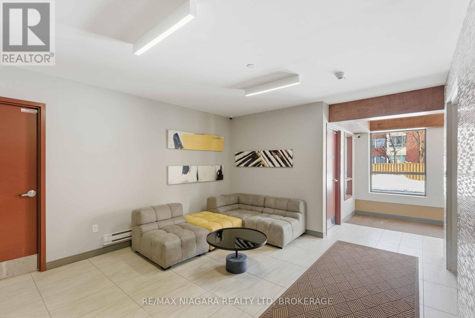 404 - 26 Wellington Street, St. Catharines (Downtown), Ontario  L2R 5P8 - Photo 26 - X12765170