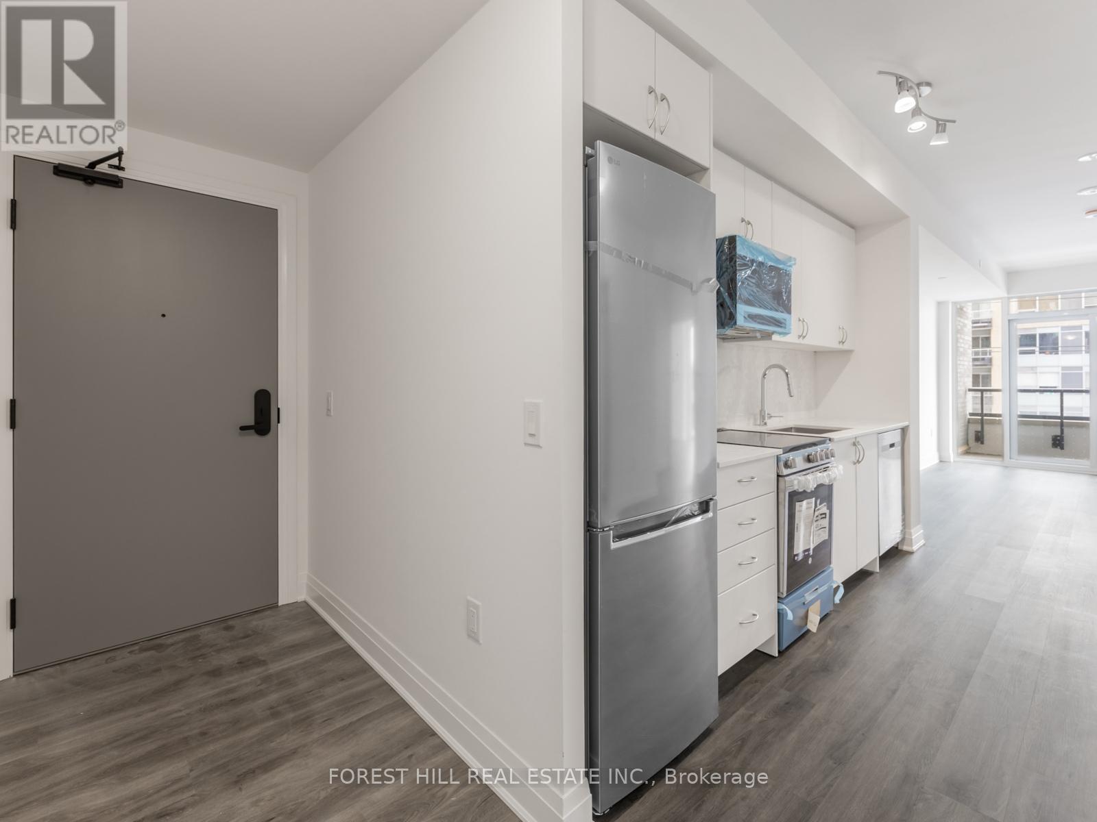 406 - 700 Sheppard Avenue W, Toronto (Bathurst Manor), Ontario  M3H 0G5 - Photo 6 - C12763082