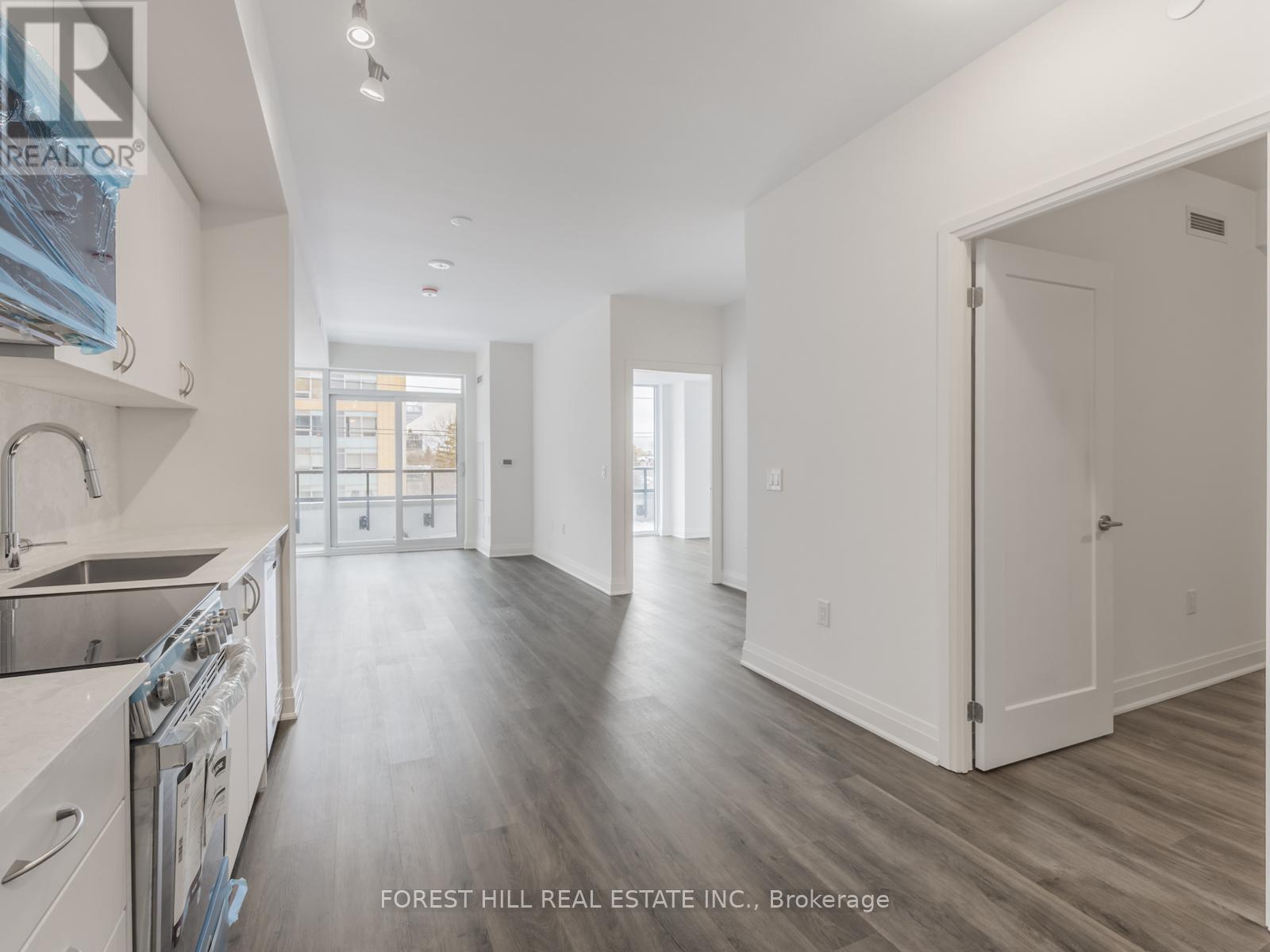 406 - 700 Sheppard Avenue W, Toronto (Bathurst Manor), Ontario  M3H 0G5 - Photo 7 - C12763082