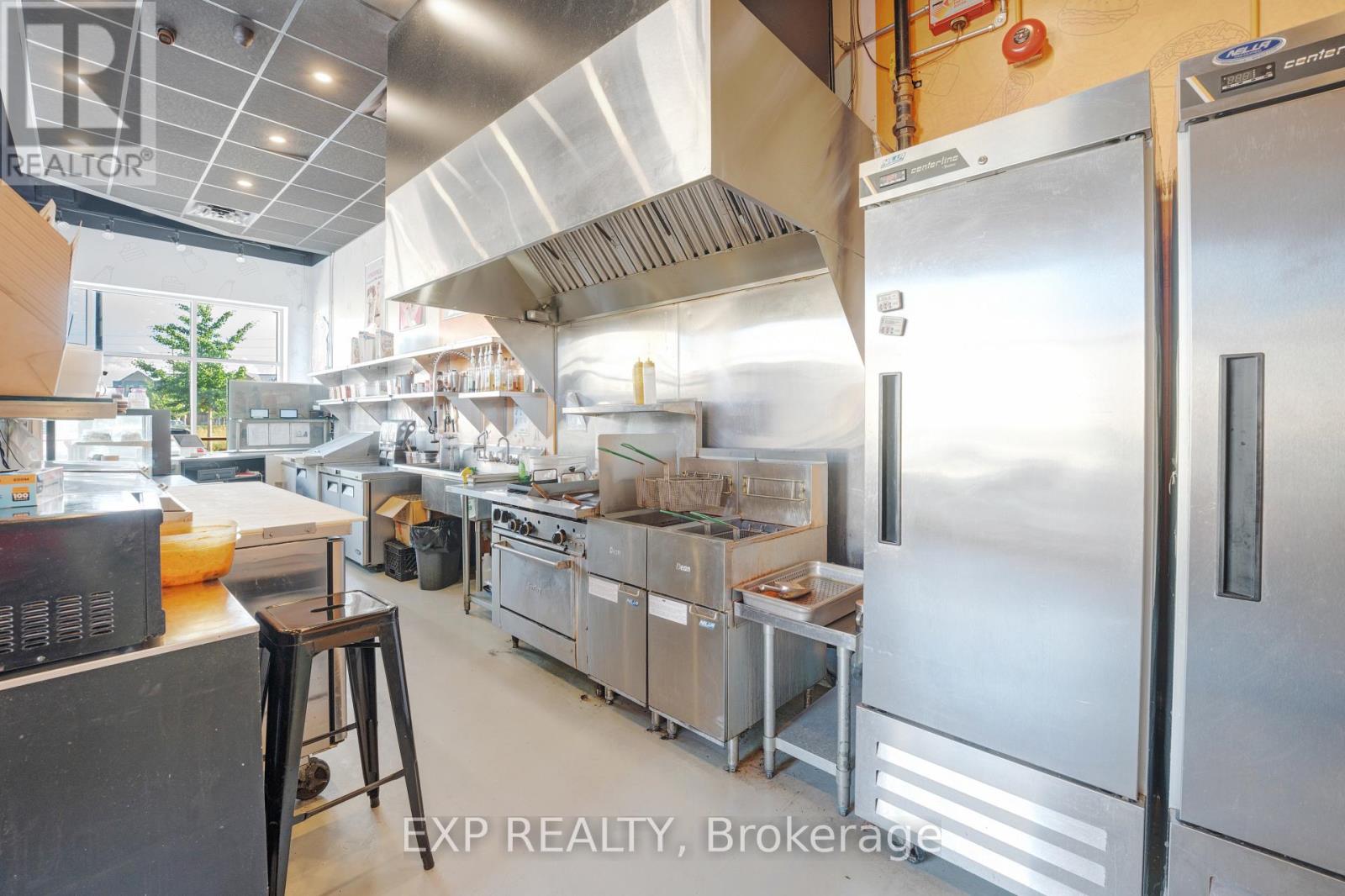 H4 - 2321 Appleby Line, Burlington, Ontario  L7M 4P9 - Photo 9 - W12470759