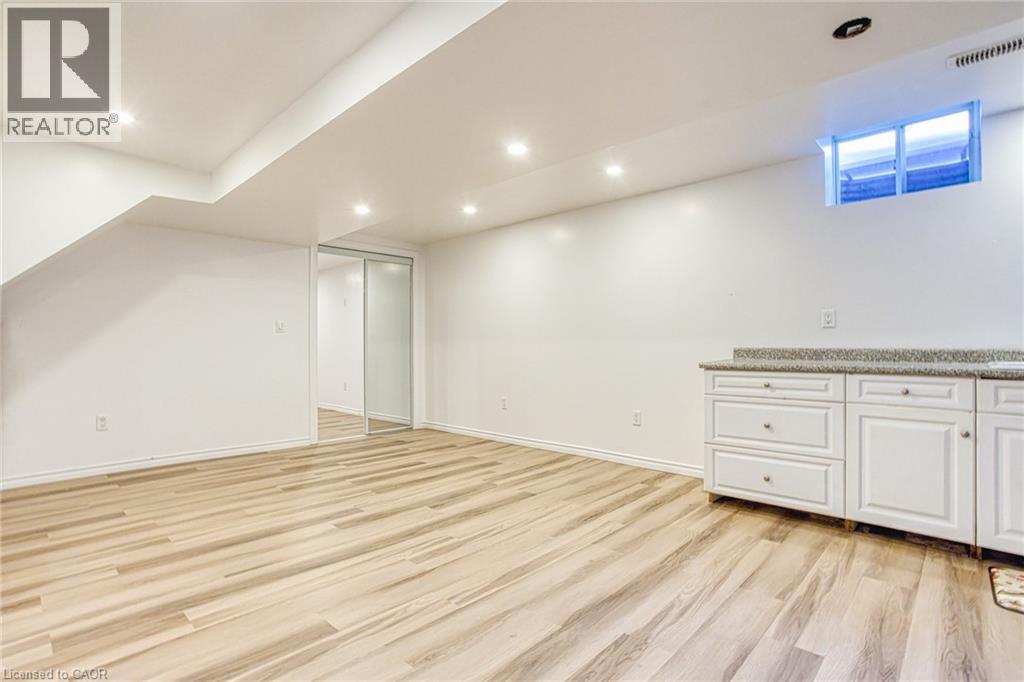 72 Nanaimo Crescent, Stoney Creek, Ontario  L8E 0E1 - Photo 6 - 40803074