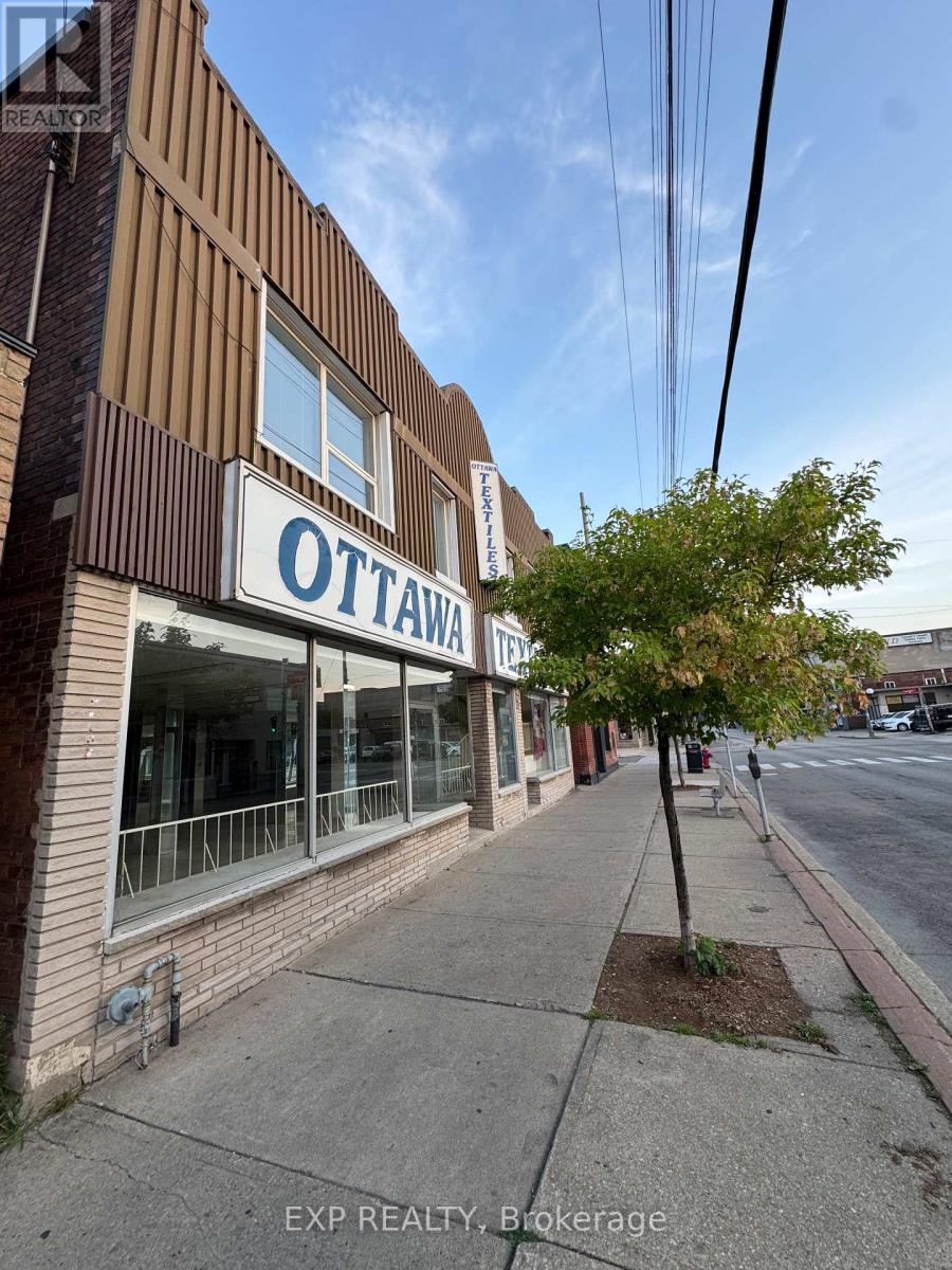 264-268 Ottawa Street N, Hamilton, Ontario  L8H 3Z9 - Photo 2 - X12336179