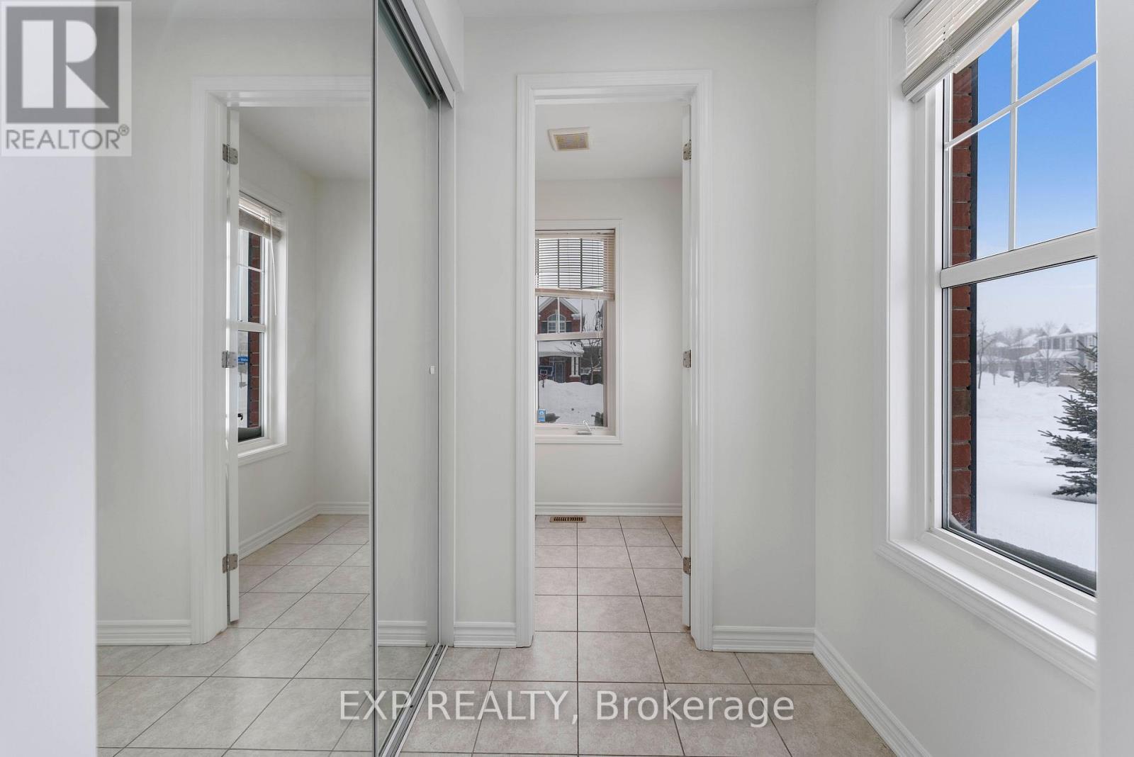 203 Grovehill Crescent, Kitchener, Ontario  N2R 0K9 - Photo 13 - X12725380