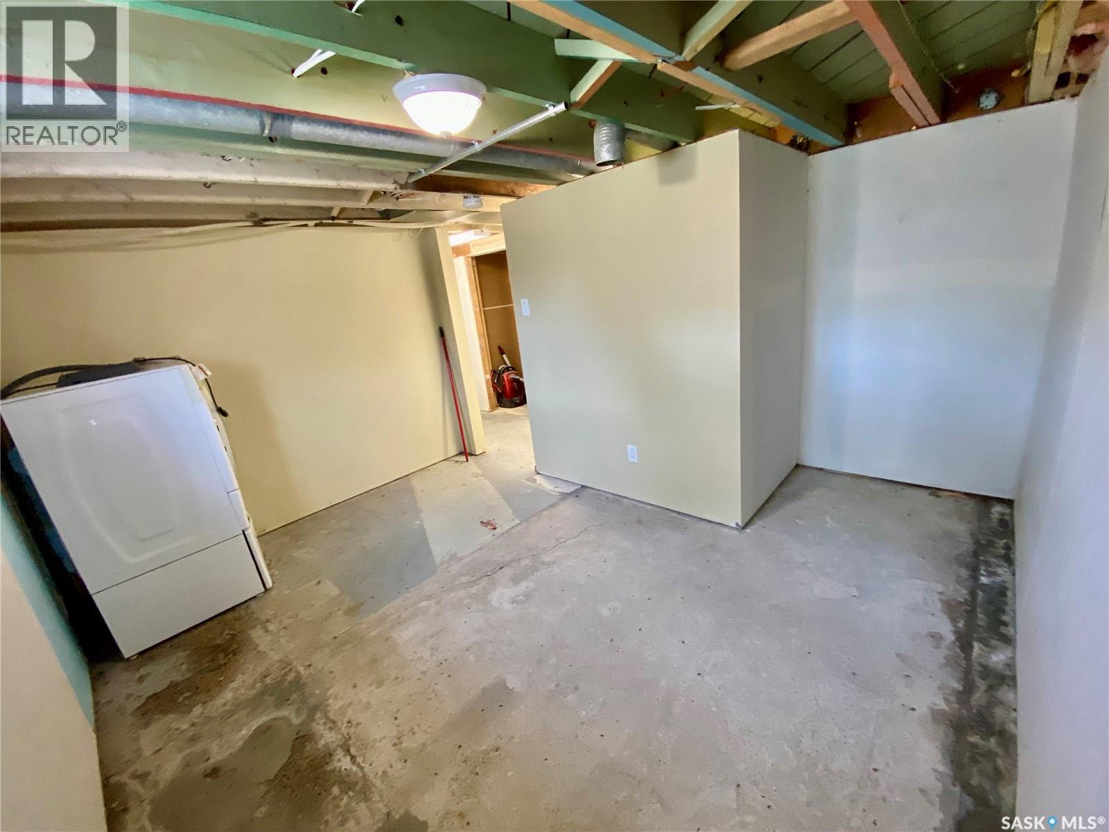 120 3rd Street W, Carnduff, Saskatchewan  S0C 0S0 - Photo 26 - SK011844