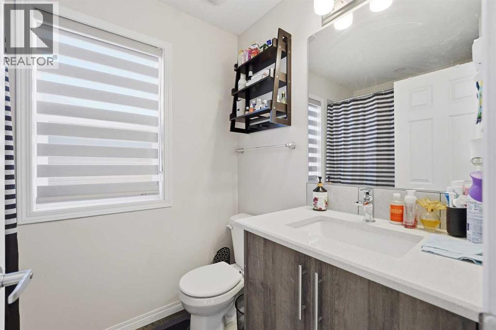 752 Osborne Drive Sw, Airdrie, Alberta  T4B 5E5 - Photo 18 - A2283346