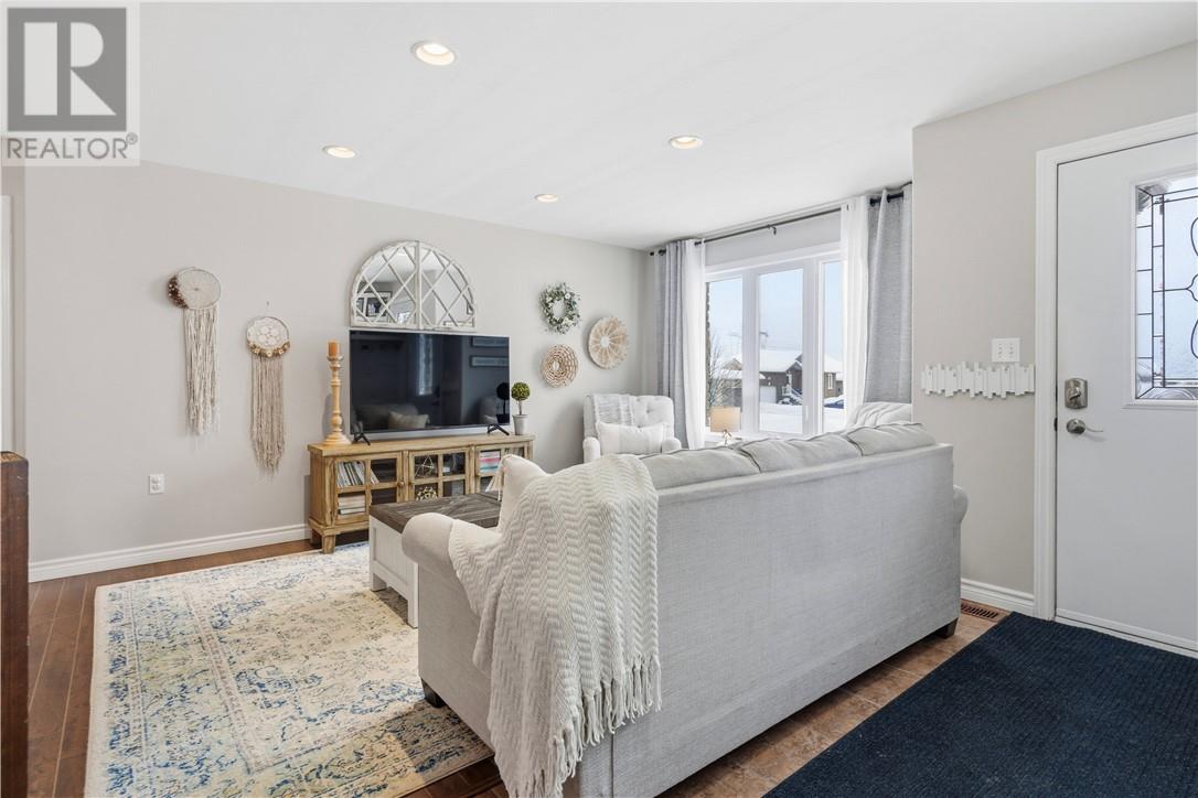 159 Racicot Drive, Garson, Ontario  P3L 0A3 - Photo 8 - 2126354