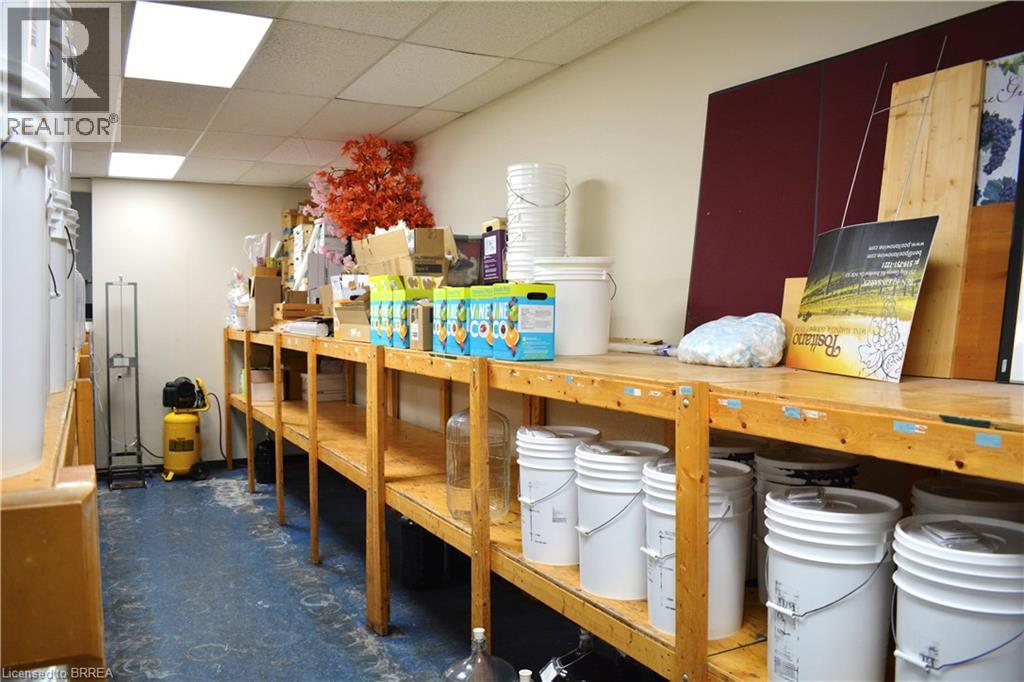 250 King George Road Unit# 7, Brantford, Ontario  N3R 5L5 - Photo 10 - 40801871