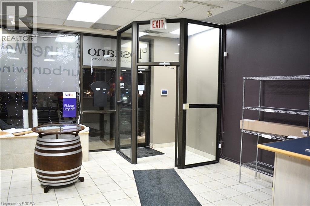 250 King George Road Unit# 7, Brantford, Ontario  N3R 5L5 - Photo 2 - 40801871