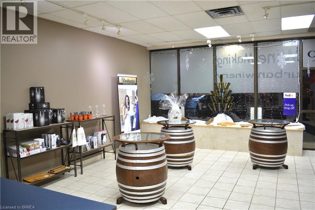 250 King George Road Unit# 7, Brantford, Ontario  N3R 5L5 - Photo 3 - 40801871